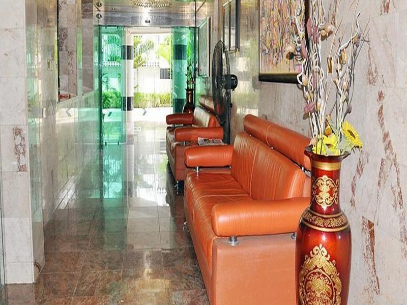 Royalview Hotel And Suites Lagos Bagian luar foto