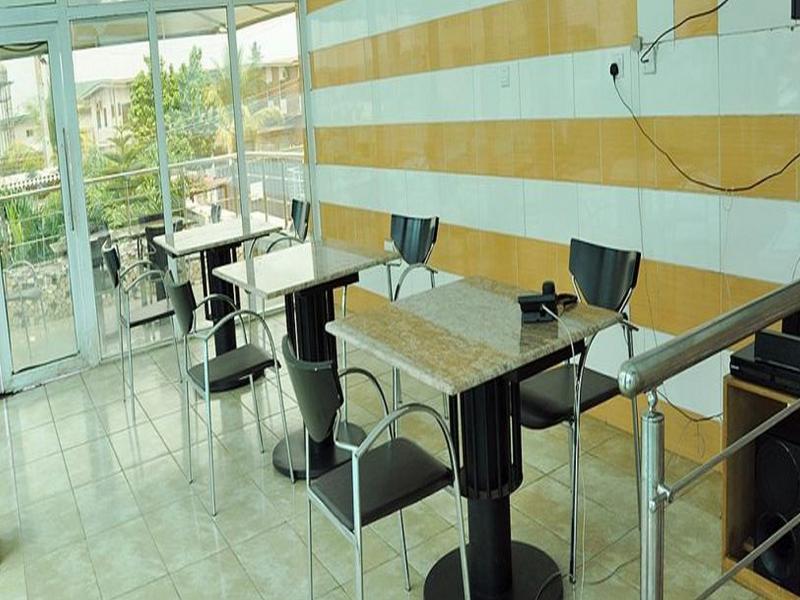 Royalview Hotel And Suites Lagos Bagian luar foto